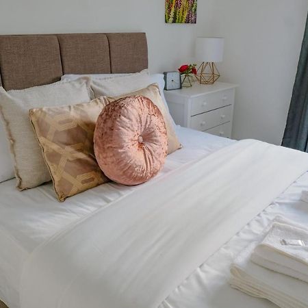 Modern & Artistic Design Humphreys Lodge - Sleep 6 เคมบริดจ์ ภายนอก รูปภาพ